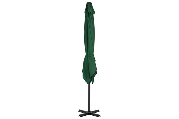 Utendørs parasoll med bӕrbar base grønn - Hagemøbler & utemiljø - Solbeskyttelse - Parasoller