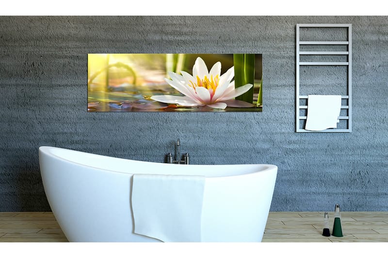 Bilde Lotus' Glow 150x50 - Artgeist sp. z o. o. - Innredning - Plakater & posters - Lerretsbilder