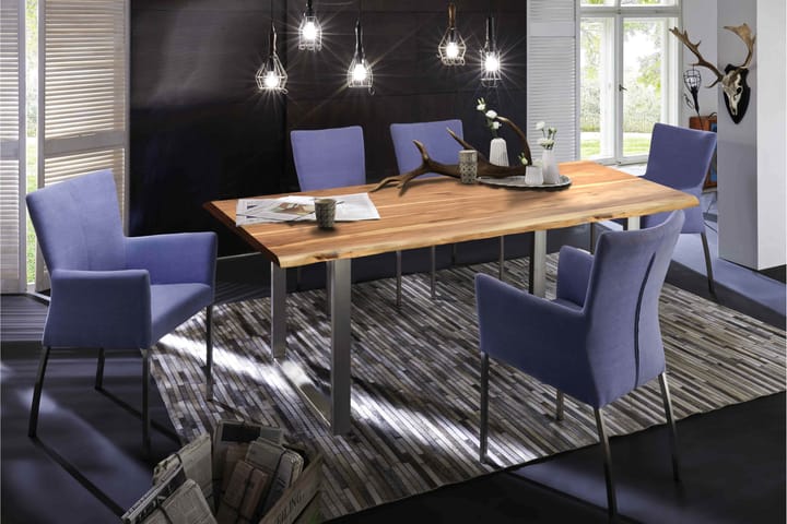 Spisebord Arhunda - Tre/Natur/Rød/Sølv - Møbler - Bord - Spisebord & kjøkkenbord