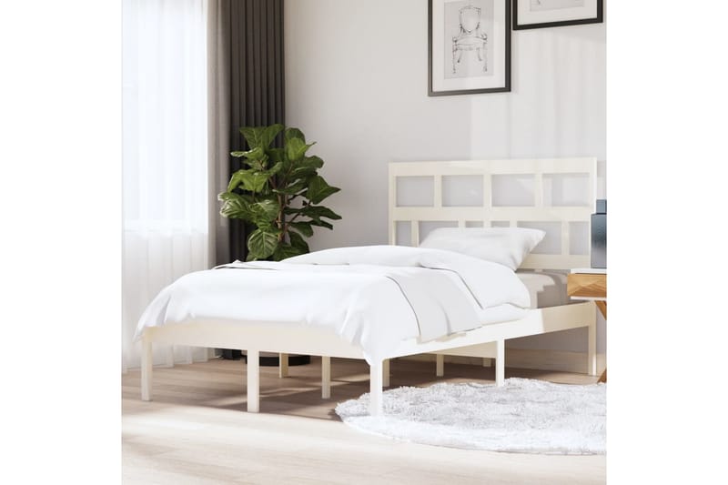Sengeramme hvit heltre furu 140x200 cm - Hvit - Møbler - Senger - Sengeramme & sengestamme
