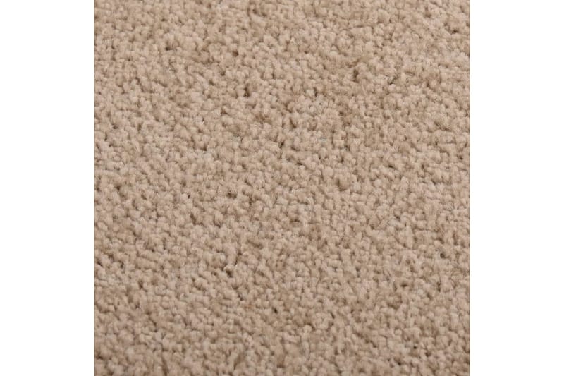 Teppe med kort luv 120x170 cm brun - Brun - Tekstiler & tepper - Teppe & matte - Utendørs tepper - Plasttepper