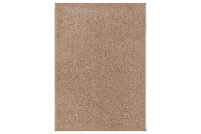 Teppe med kort luv 240x340 cm brun - Brun - Tekstiler & tepper - Teppe & matte - Utendørs tepper - Plasttepper